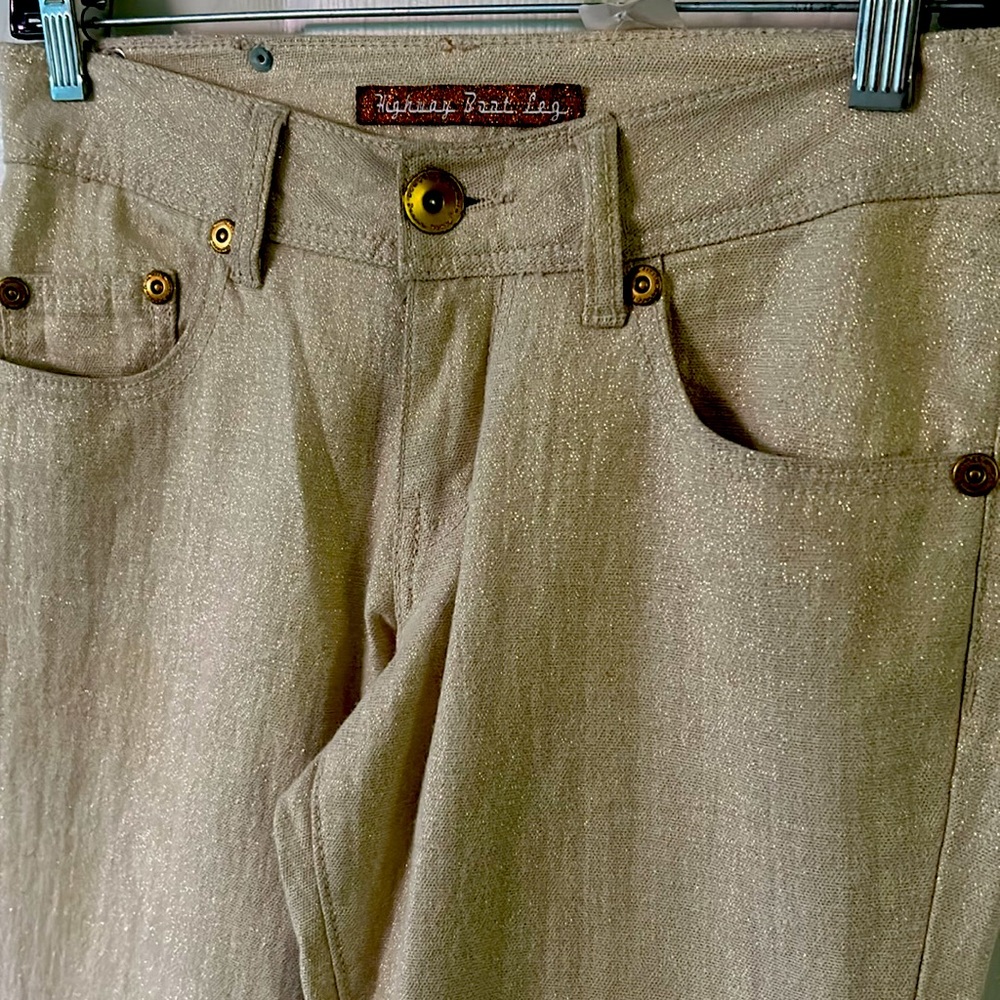 Straight Boot leg. 95% cotton and 5% spandex. - Picture 2 of 5
